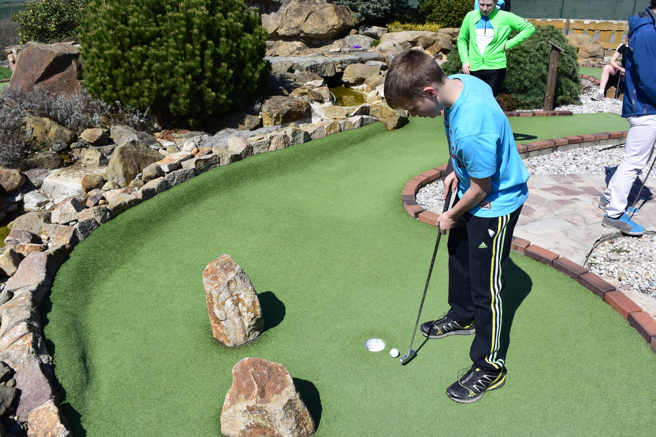 Adventure golf 2015 - 11 - 2015-04-19